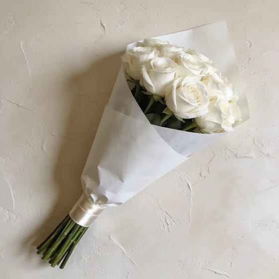 Buket Bunga Mawar Putih Premium