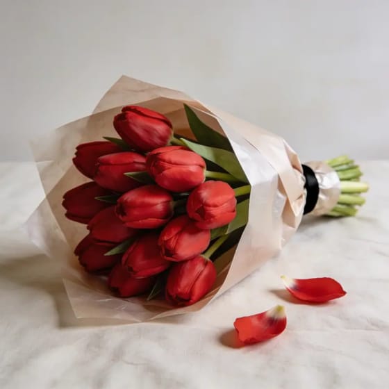 Buket Bunga Tulip Merah