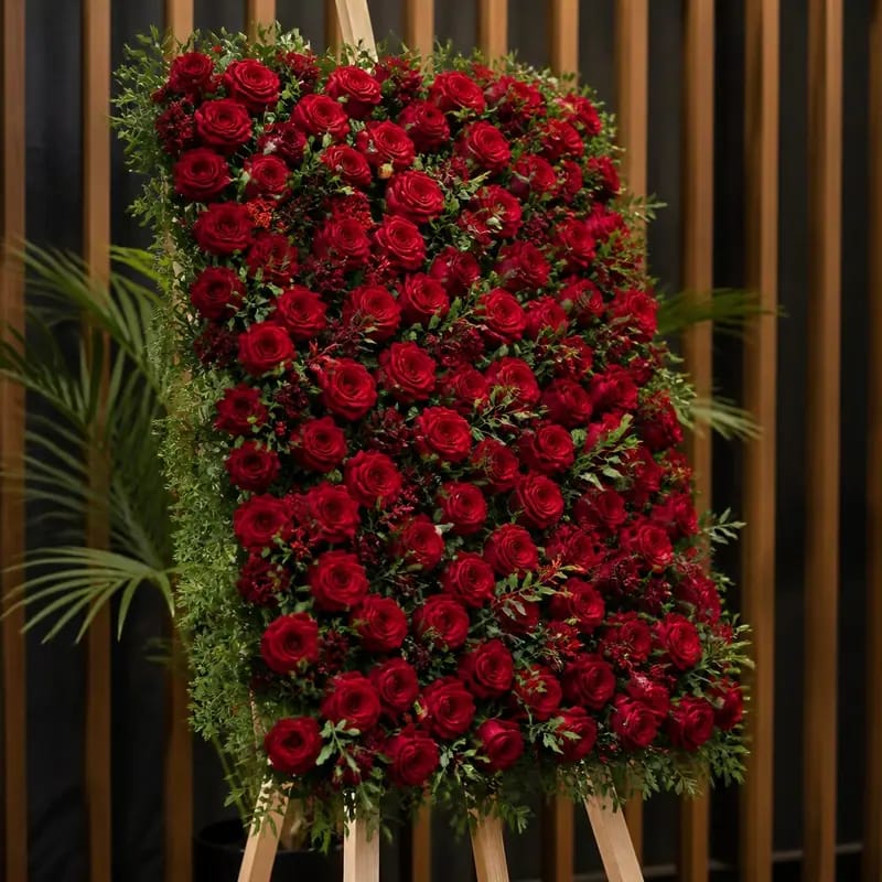 Bunga Ucapan Selamat Merah Mewah
