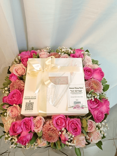Jual Bunga Gift Box Terdekat Lowokwaru